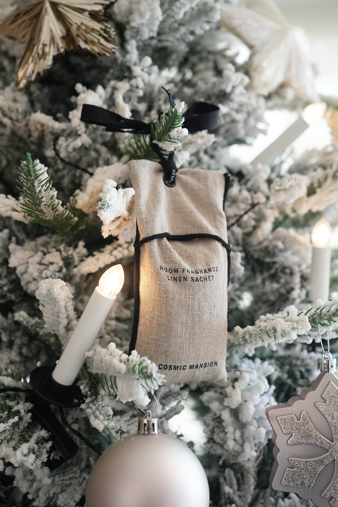 Cosmic Mansion Fragrance Linen Sachet (4 types)